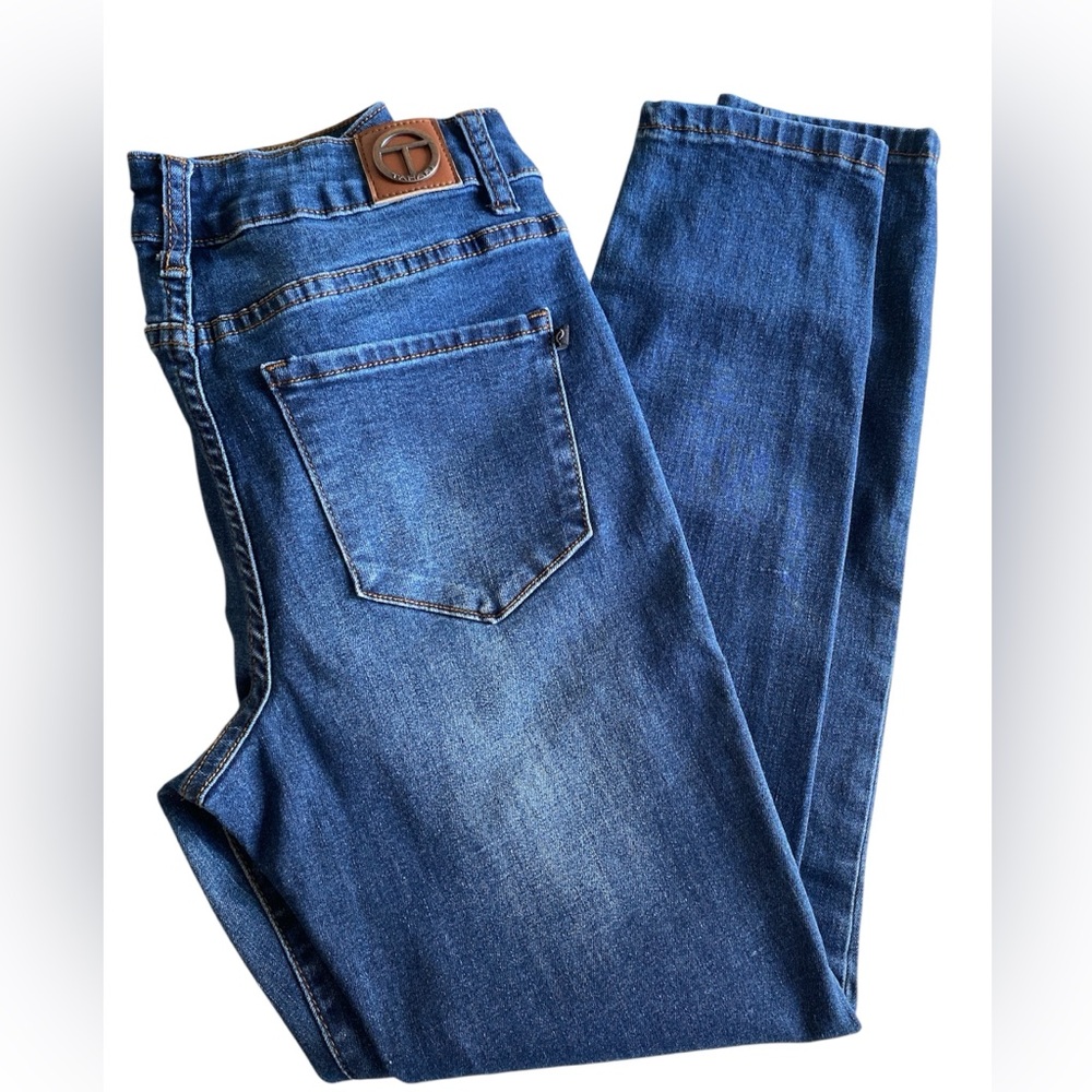 Tahari Blue Straight Leg Jeans Medium Wash